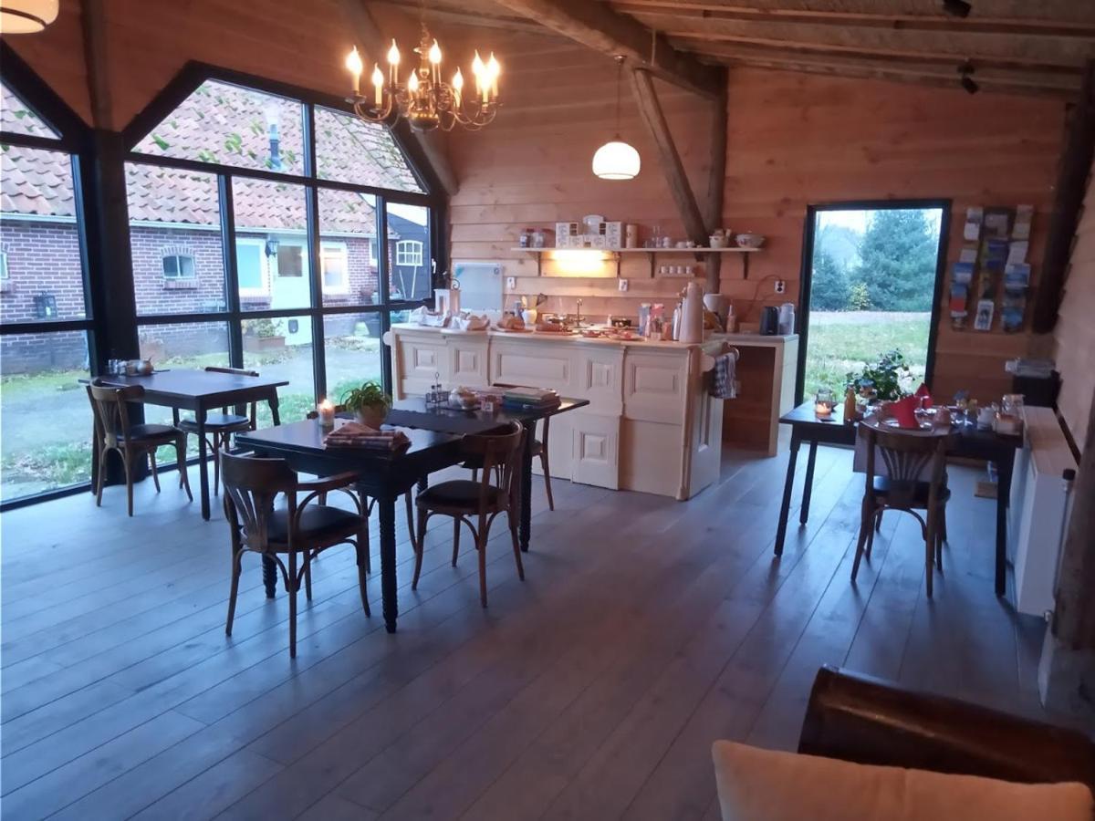 Pipowagen Elsebein Groningen Westerwolde Unieke Ligging Met Eigen Tuin En Vrij Uitzicht Over Veld Naar Natuurgebied Onstwedde Exterior foto